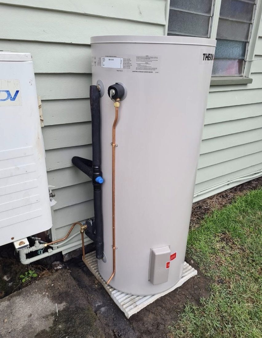 Thermann electric storage hot water install